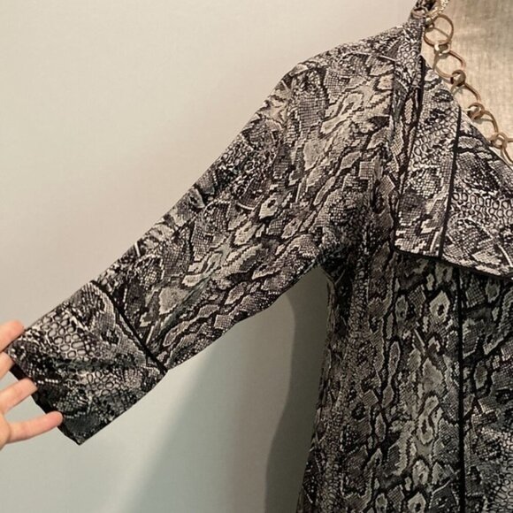 BCBGMAXAZRIA Snakeskin Silk Long Sleeve Dress - Picture 7 of 14